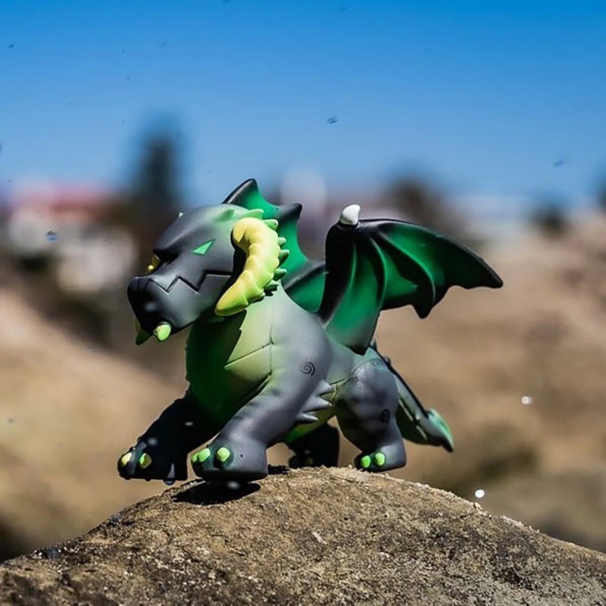 FIGURINES OF ADORABLE POWER®: Dungeons & Dragons "Black Dragon" - Acid Charged Variant - Image 7